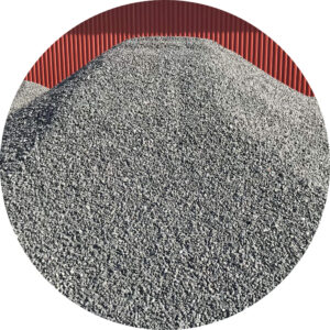 Sorte granitskærver